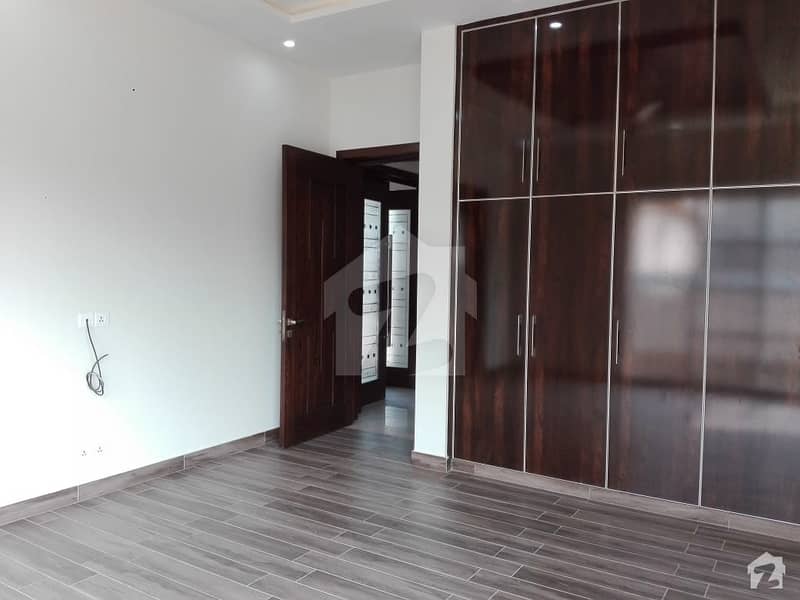 5 Marla Lower Portion In Lahore Is Available For Rent