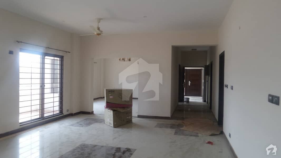 گلشن آباد سیکٹر 3 گلشن آباد راولپنڈی میں 2 کمروں کا 4 مرلہ فلیٹ 15 ہزار میں کرایہ پر دستیاب ہے۔