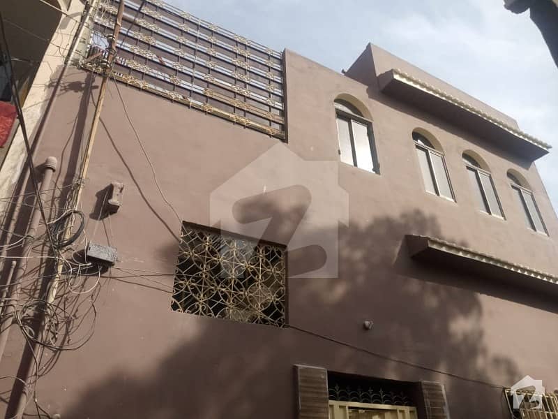 شاہ فیصل کالونی شاہراہِ فیصل کراچی میں 4 کمروں کا 4 مرلہ مکان 1.1 کروڑ میں برائے فروخت۔
