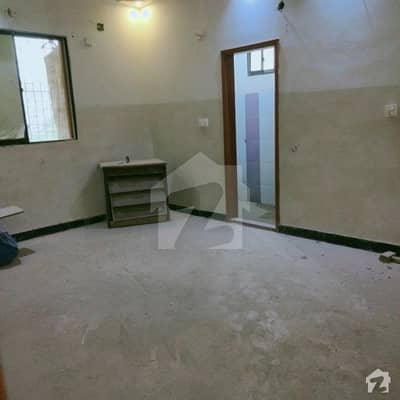 نارتھ ناظم آباد ۔ بلاک ٹی نارتھ ناظم آباد کراچی میں 3 کمروں کا 4 مرلہ بالائی پورشن 55 لاکھ میں برائے فروخت۔