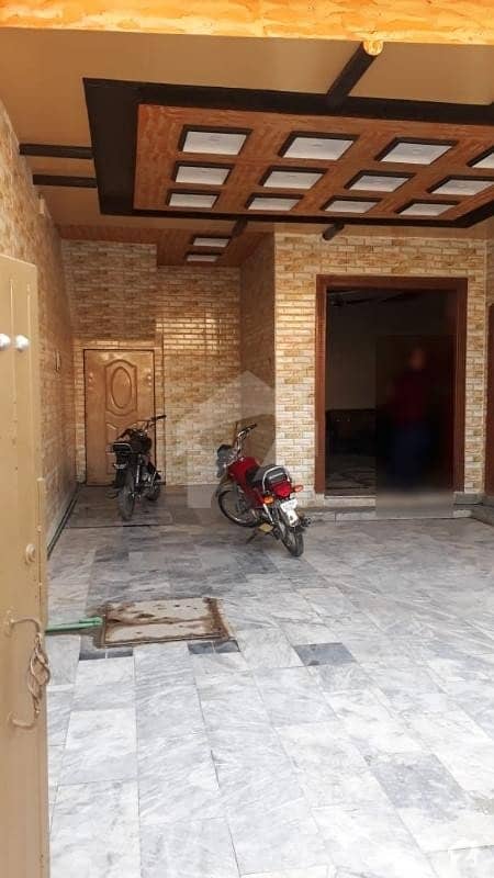 خیابانِ فیصل راولپنڈی میں 10 مرلہ مکان 1.8 کروڑ میں برائے فروخت۔