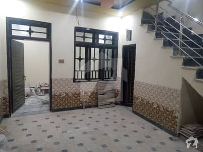 کوہاٹی گیٹ پشاور میں 4 کمروں کا 2 مرلہ مکان 82 لاکھ میں برائے فروخت۔