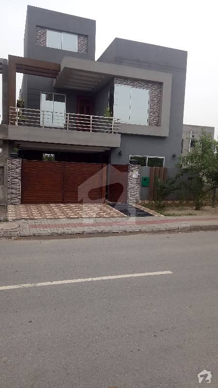 8 Marla house with 150 sq ft extra land 8 Marla house with 150 sq ft extra land