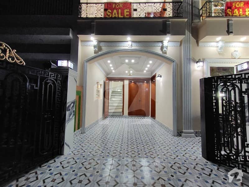 ڈریم گارڈنز فیز 1 ڈریم گارڈنز ڈیفینس روڈ لاہور میں 4 کمروں کا 5 مرلہ مکان 1.5 کروڑ میں برائے فروخت۔