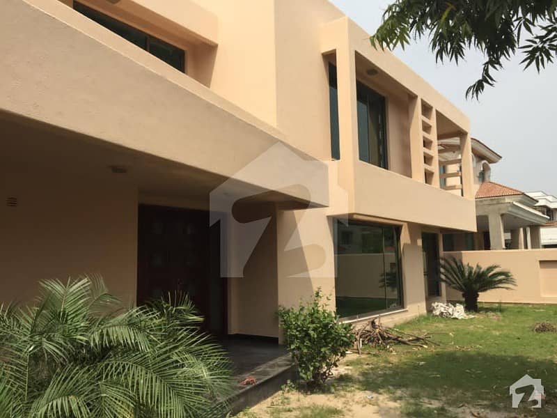 The Most Beautiful Designer 32 Marla Bungalow For Rent At Prime Location