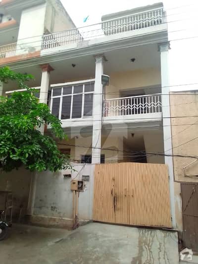 محلہ راجہ سلطان راولپنڈی میں 4 کمروں کا 4 مرلہ مکان 1.5 کروڑ میں برائے فروخت۔