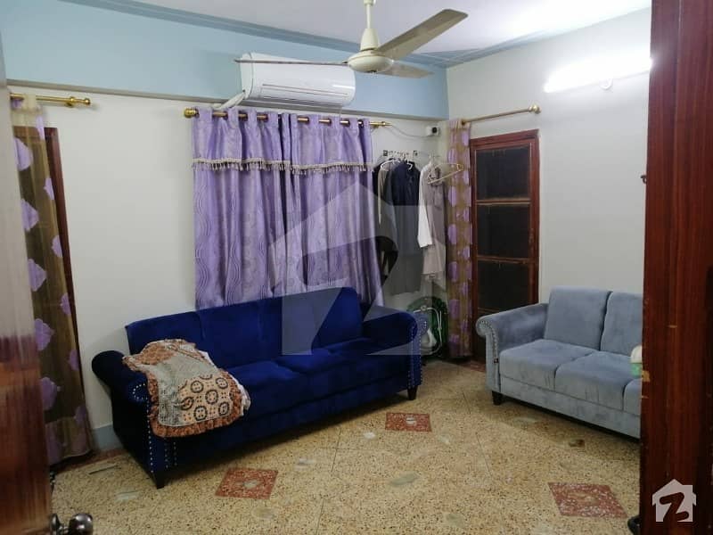 گارڈن ویسٹ کراچی میں 2 کمروں کا 4 مرلہ فلیٹ 85 لاکھ میں برائے فروخت۔