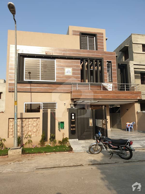 Brand New Available 10 Marla High In Luxury Full Solid House For  Sale In Bahria Town Lahore Sector E Block Quaid