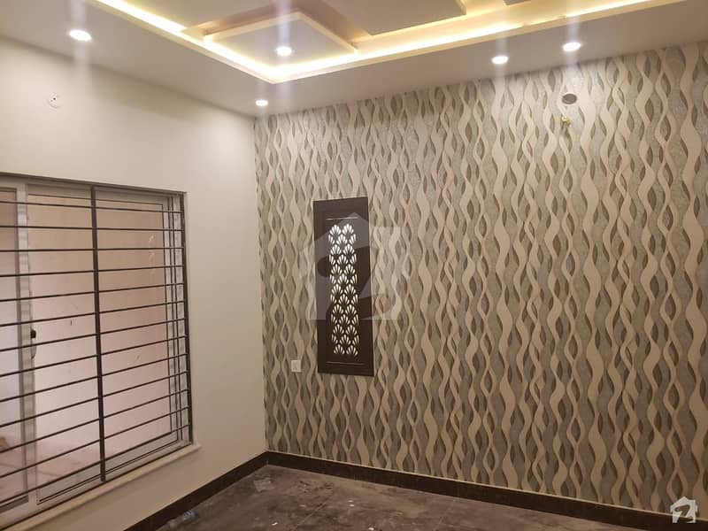 ایڈن ویلی فیصل آباد میں 4 کمروں کا 7 مرلہ مکان 75 ہزار میں کرایہ پر دستیاب ہے۔