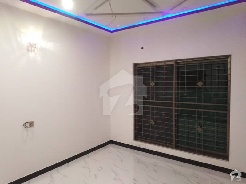 In Johar Town Lower Portion Sized 7.5 Marla For Rent