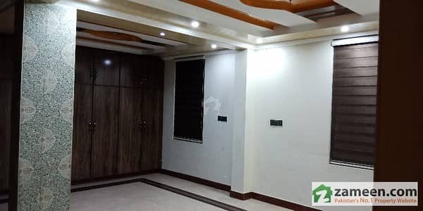 2 Beds Apartment In Hbfc Apartments Gated Community Near Rasool Park Ichhra