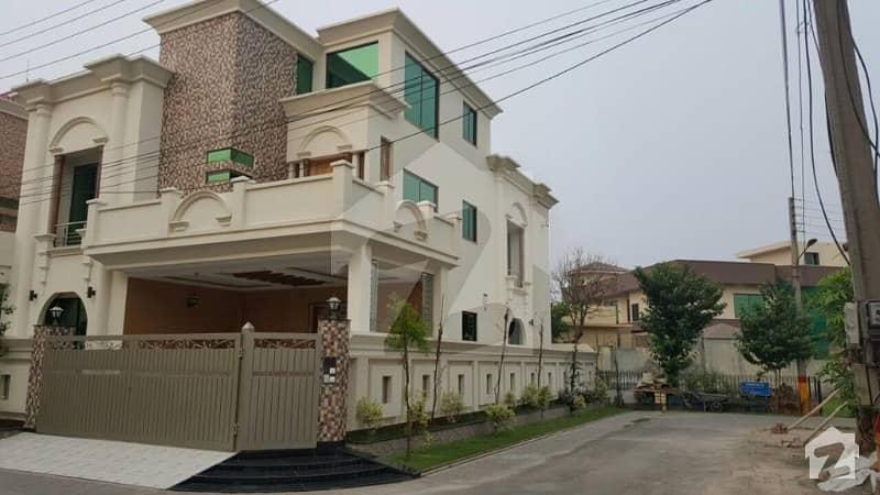 پاسکو ہاؤسنگ سوسائٹی لاہور میں 5 کمروں کا 10 مرلہ مکان 3.5 کروڑ میں برائے فروخت۔