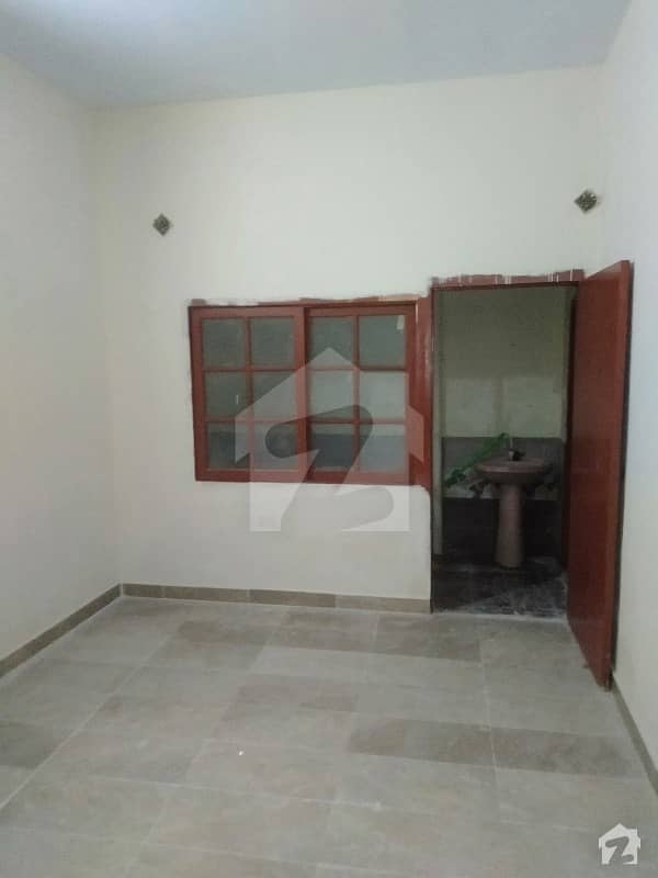 1 Bed Lounge Precast Without Owner Near To Main Road No Water Issue