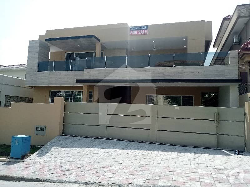 Fabulous Brand New House, 6 Bedroom House Sector C