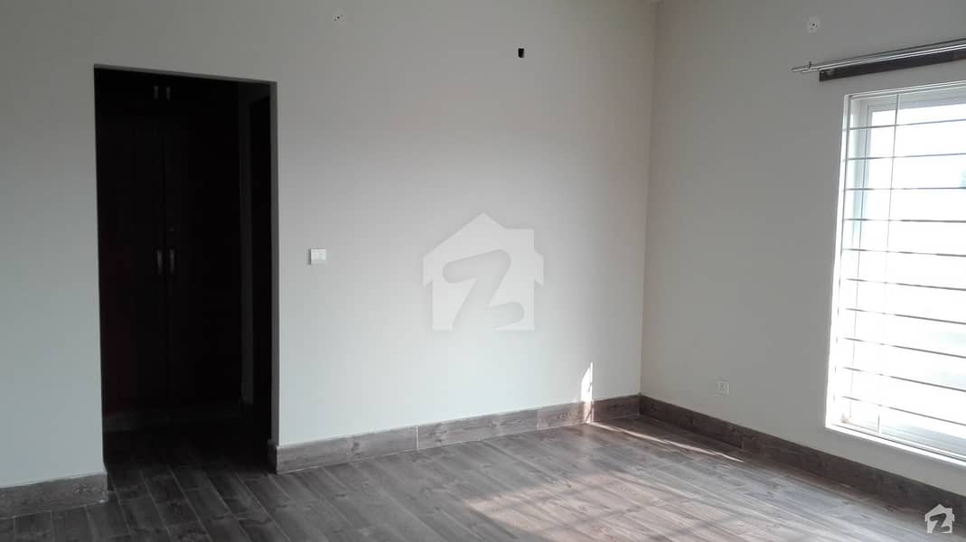 1 Kanal Spacious House Is Available In Lalkurti For Rent