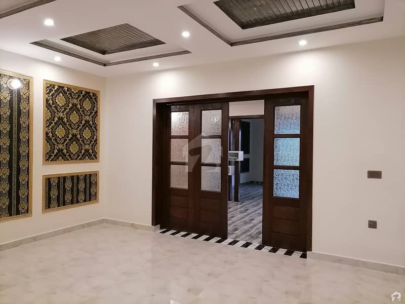 Reserve A Centrally Located House Of 1 Kanal In Nasheman-e-Iqbal