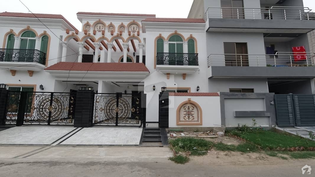 Ideally Located House Of 5 Marla Is Available For Sale In Lahore