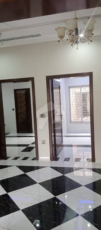 5 Marla Hot Location Zero Meter House Available For Sale