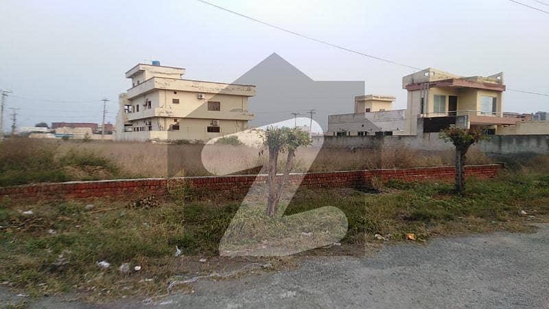1 Kanal Plot For Sale In Chinar Bagh Khyber Block Corner near Park 50 Ft Rd Prime Location Demand 120 Lac