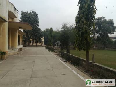 19. 6 Kanal Farm House In Highly Secure Area GOR 1 Lahore