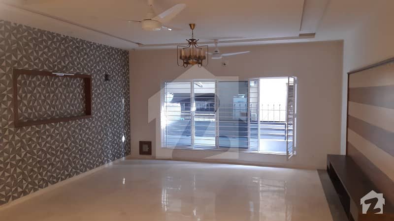 500syd Beautifull Brand New Tripel Stori House For Sale In E-11 Islamabad  -9 Beds With 9 Attached Bath