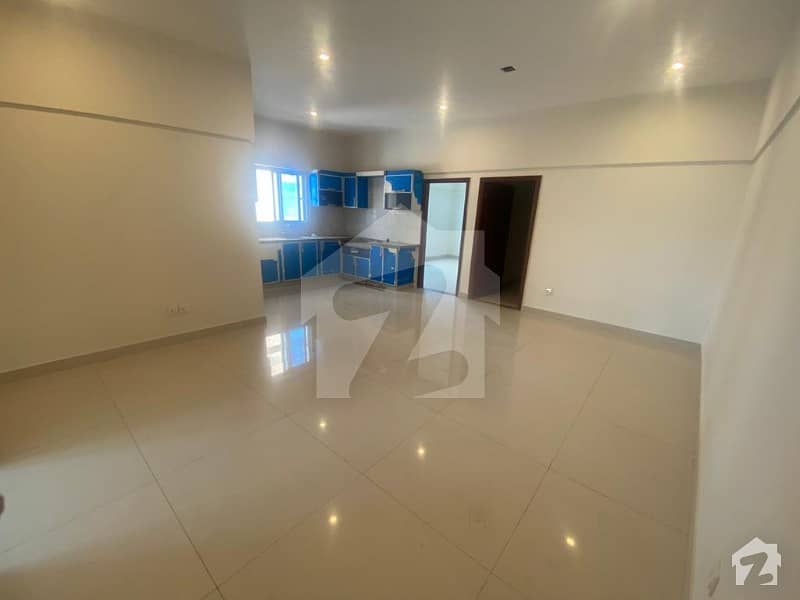 Luxurious 3 Bed Room Apartment Available For Sale