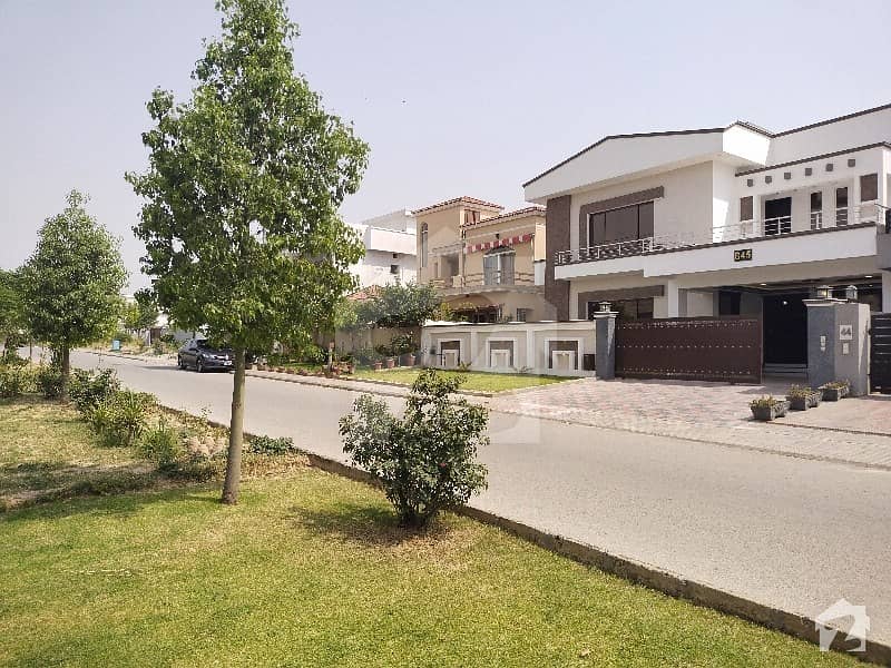 1 Kanal Designer House For Sale In Dha Phase 2 Islamabad.