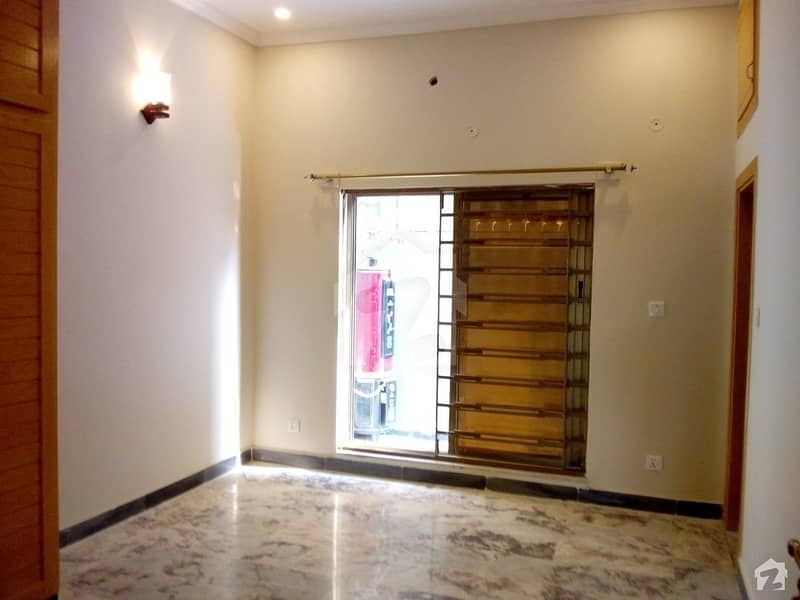 A 1 Kanal Upper Portion Located In PWD Housing Scheme Is Available For Rent
