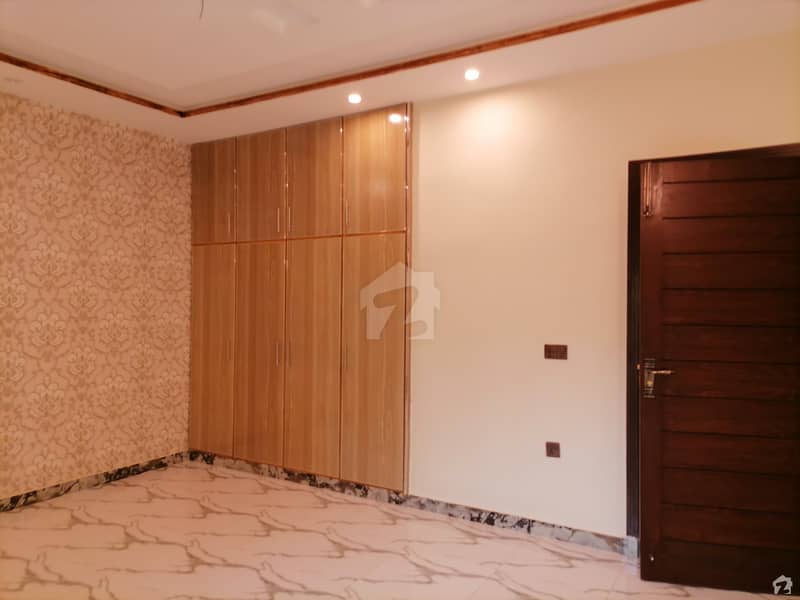 نشیمنِ اقبال فیز 2 نشیمنِ اقبال لاہور میں 5 کمروں کا 1 کنال مکان 2.85 کروڑ میں برائے فروخت۔