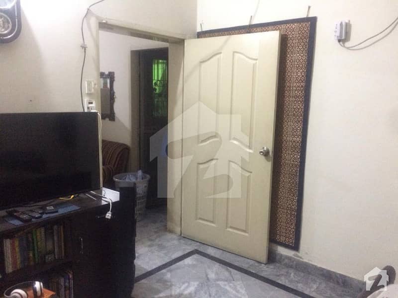 کینال بینک ہاؤسنگ سکیم لاہور میں 4 کمروں کا 4 مرلہ مکان 1 کروڑ میں برائے فروخت۔