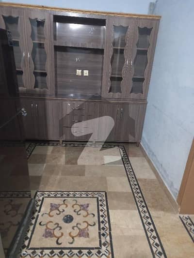 675 Square Feet House In Muslim Town Of Muslim Town Is Available For Rent