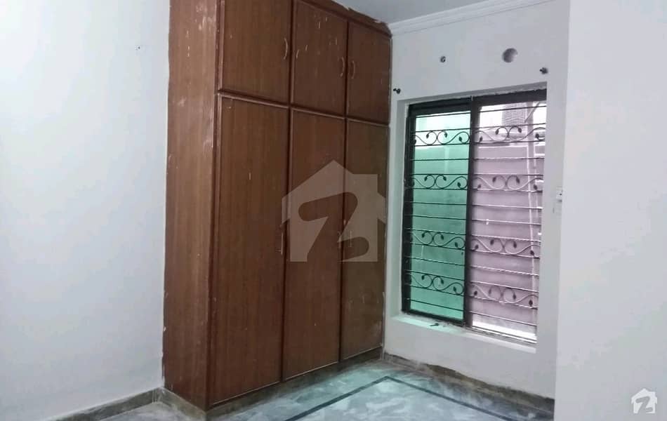 گارڈن ٹاؤن - شیر شاہ بلاک گارڈن ٹاؤن لاہور میں 7 کمروں کا 1 کنال مکان 6.1 کروڑ میں برائے فروخت۔