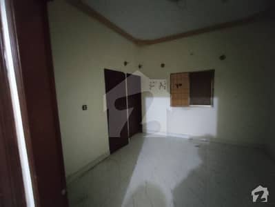 50 Sqyd 2nd Floor Portion For Rent