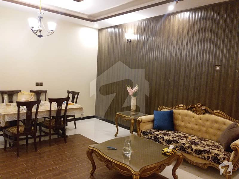 گلشنِ رُومی فیصل کنٹونمنٹ کینٹ کراچی میں 7 کمروں کا 16 مرلہ مکان 6.3 کروڑ میں برائے فروخت۔