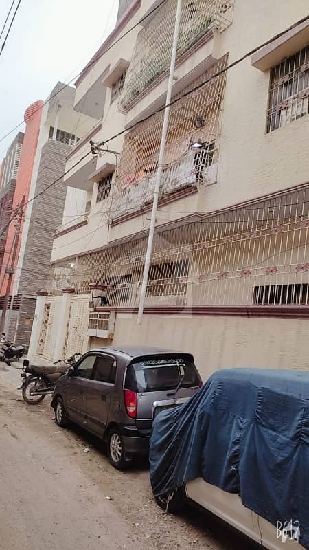بفر زون سیکٹر 15-A / 2 بفر زون نارتھ کراچی کراچی میں 3 کمروں کا 5 مرلہ بالائی پورشن 95 لاکھ میں برائے فروخت۔