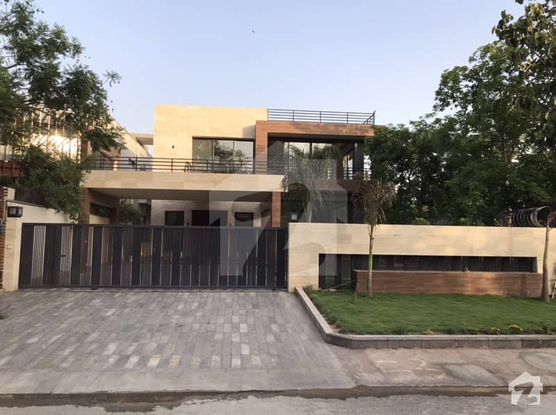 Branded Modern House Available For Rent F-6