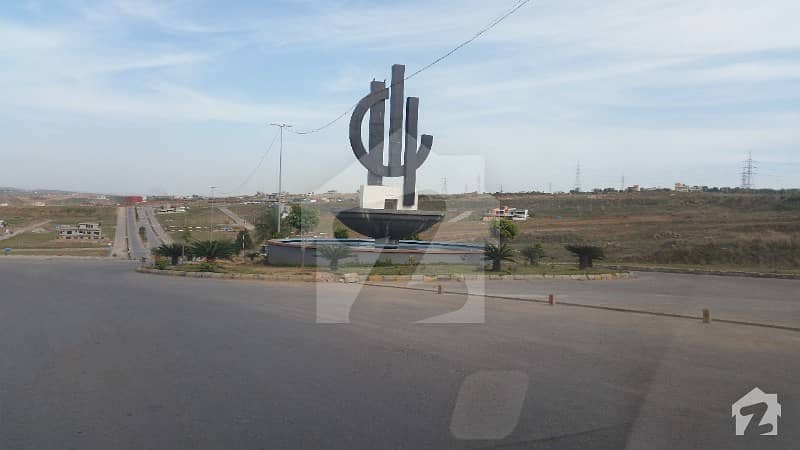 Liaquat Ali Khan Boulevard 6 Marla Top Class Plot