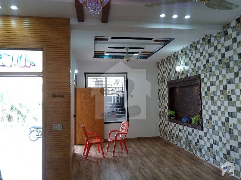 ویلینشیاء ہاؤسنگ سوسائٹی لاہور میں 5 کمروں کا 5 مرلہ مکان 1.4 کروڑ میں برائے فروخت۔