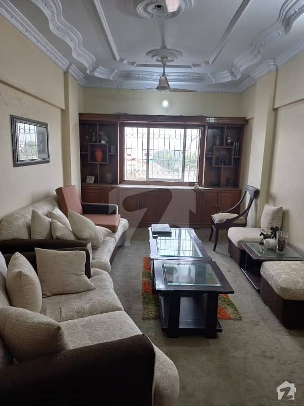 نارتھ ناظم آباد ۔ بلاک ایچ نارتھ ناظم آباد کراچی میں 3 کمروں کا 6 مرلہ فلیٹ 1 کروڑ میں برائے فروخت۔