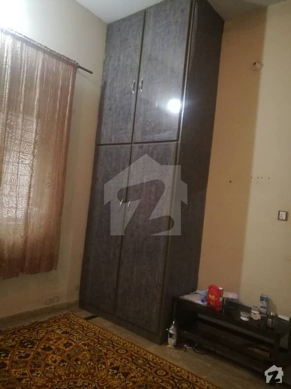Independent Separate Gate Near Wahdat Colony Location Clifton Colony Ground Portion For Rent