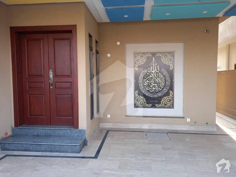 10 Marla Triple Storey House Available For Rent In Block A Jubilee Town