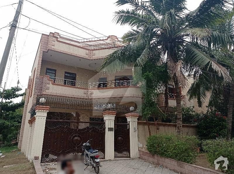 گلستانِِ جوہر ۔ بلاک 2 گلستانِ جوہر کراچی میں 5 کمروں کا 16 مرلہ مکان 95 ہزار میں کرایہ پر دستیاب ہے۔
