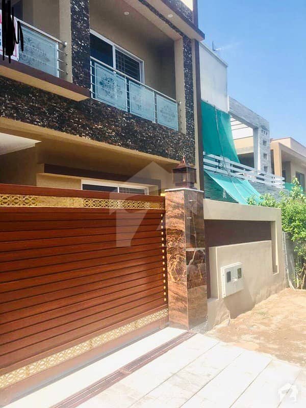 Bahria Town Phase 6 10 Marla Beautiful House For Sale