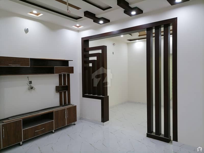ایڈن ویلی فیصل آباد میں 3 کمروں کا 5 مرلہ مکان 45 ہزار میں کرایہ پر دستیاب ہے۔