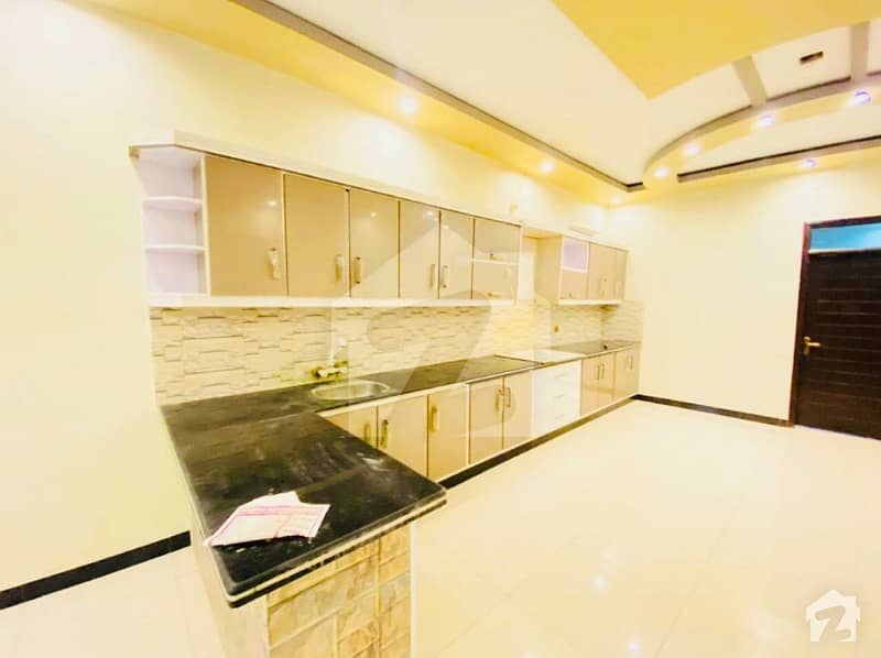 256 Square Yards 3rd Floor Penthouse For Sale