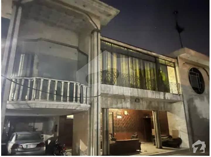 47 Marlas Semi Commercial Building on Main Wahdat Road Ideal for Colleges and Organizations