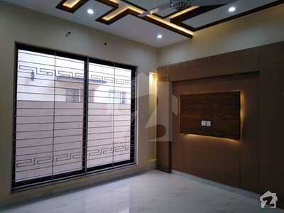 Upper Portion In Paragon City For Rent
