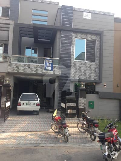 5 Marla New  House  For Sale In Aa Block Bahria Town Lahore