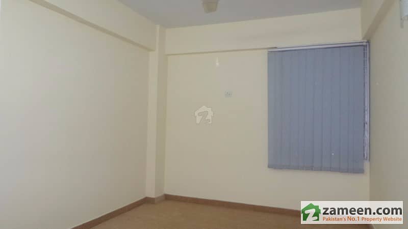Commercial Flat Available For Rent