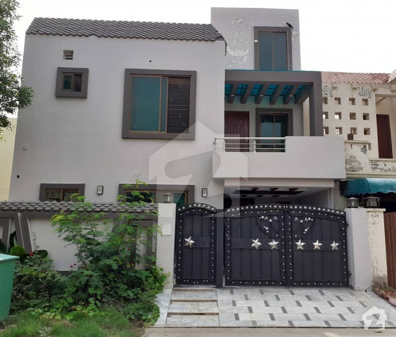 5 Marla House For Sale In Bb Block Sector D Bahria Town Lahore
